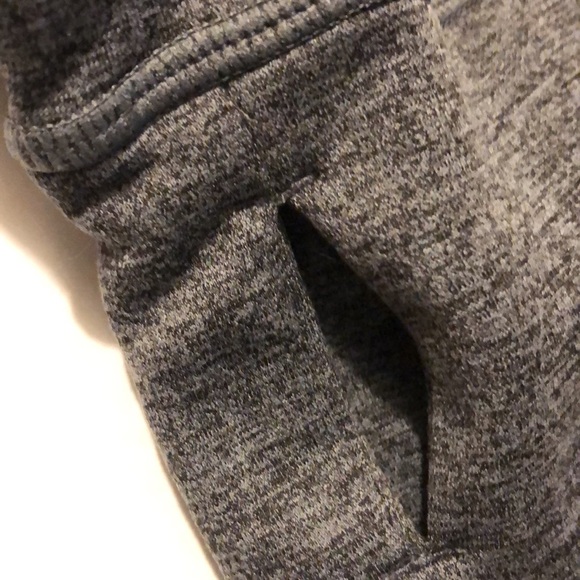 Girls Nike thermal fit hoodie size xs - Picture 11 of 12